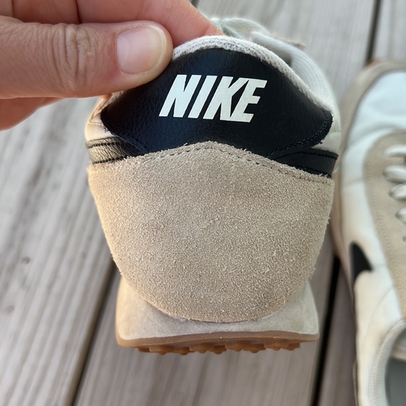 Light Blue / Navy Nike Sneakers size 10 (women’s) - Picture 15 of 16